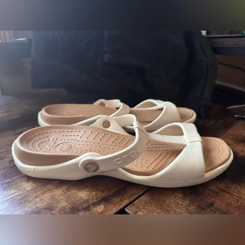 Crocs Clio III. Pearly off white Sandals Size 9 - Picture 7 of 7